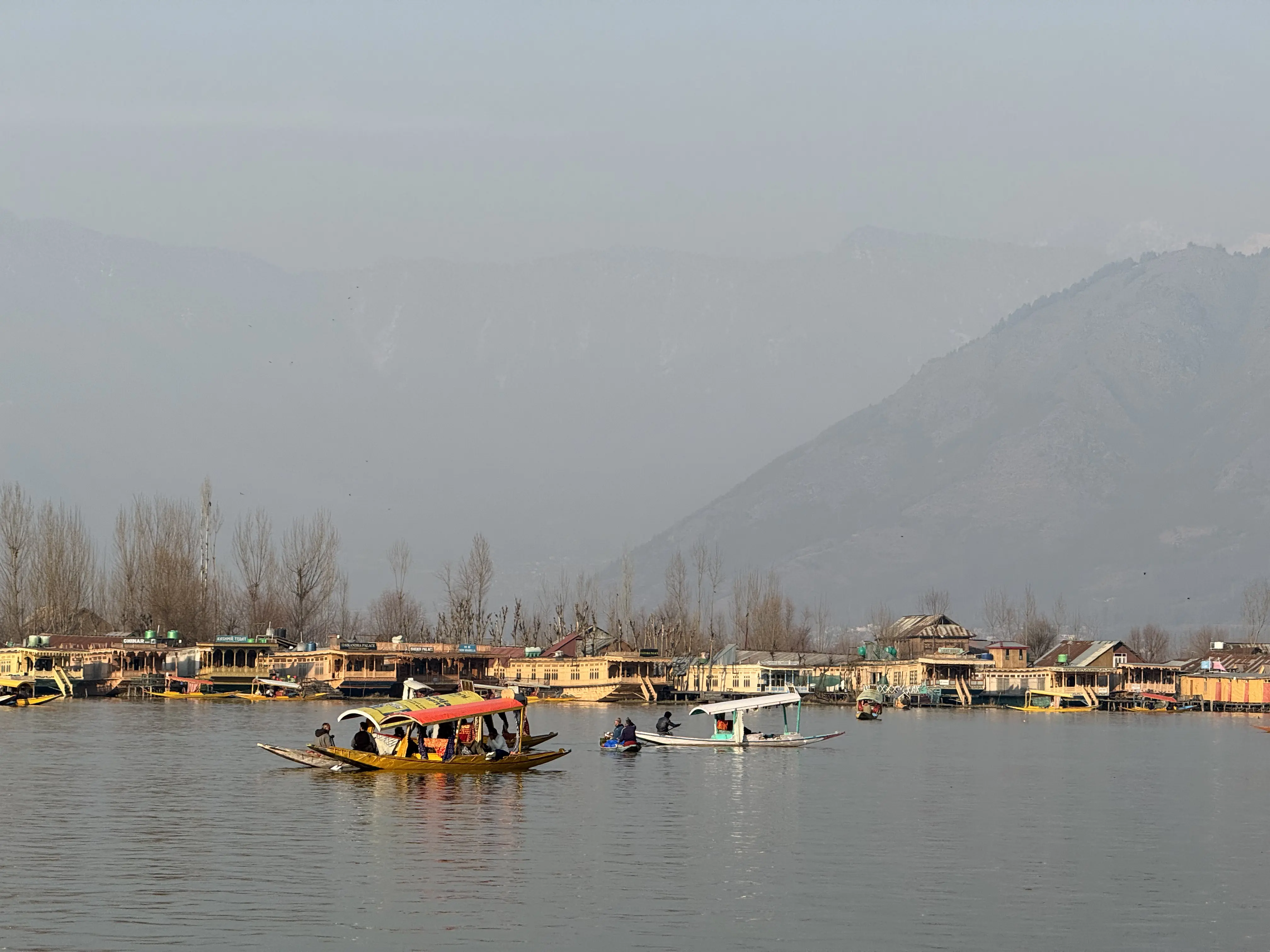 Complete Kashmir Tour Packages Guide – Itinerary, Cost, Hotels & Travel Tips